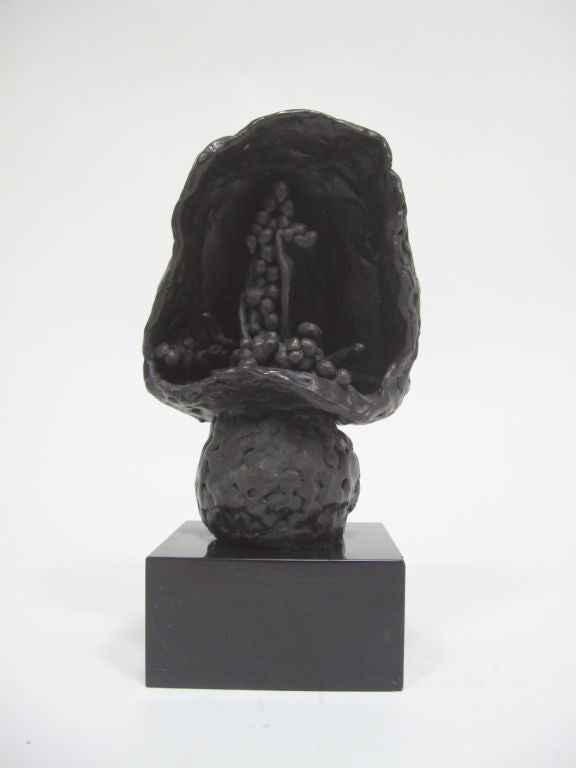 Bronzo Abstract bronze sculpture by Roszi Tevan in vendita