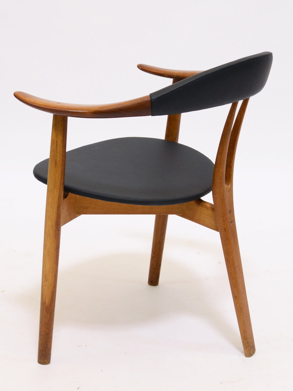 Arm chair by Arne Hovmand-Olsen