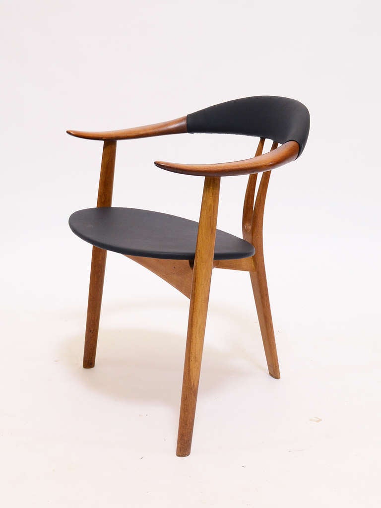 Danish Arm chair by Arne Hovmand-Olsen