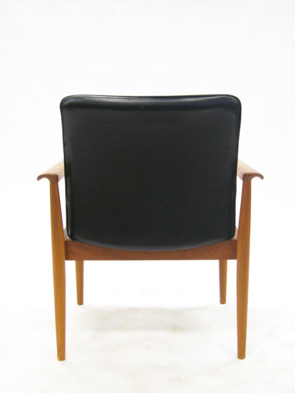 Finn Juhl Diplomat Armchair by France & Søn In Excellent Condition In Highland, IN