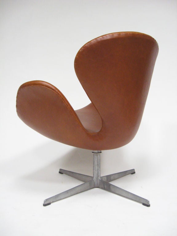 swan chair cognac