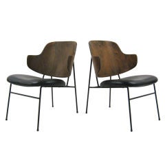 Pair of Ib Kofod-Larsen lounge chairs with bent plywood backs