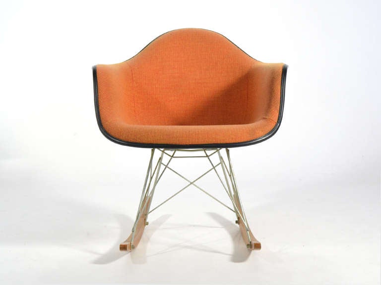 eames baby chair