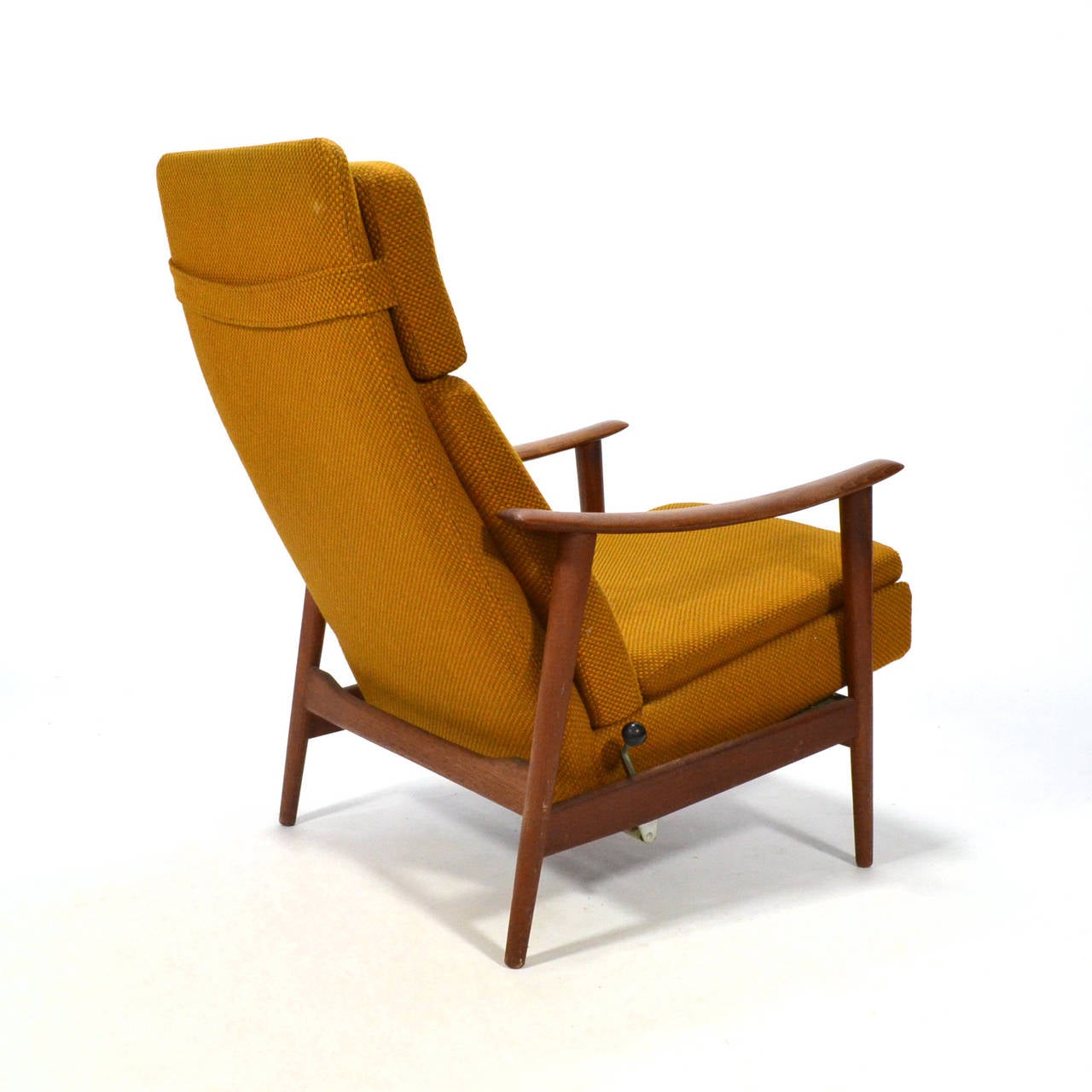 Danish Teak Reclining Lounge Chair In Good Condition In Highland, IN