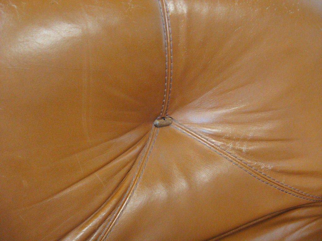 Late 20th Century Leather lounge chair by Percival Lafer