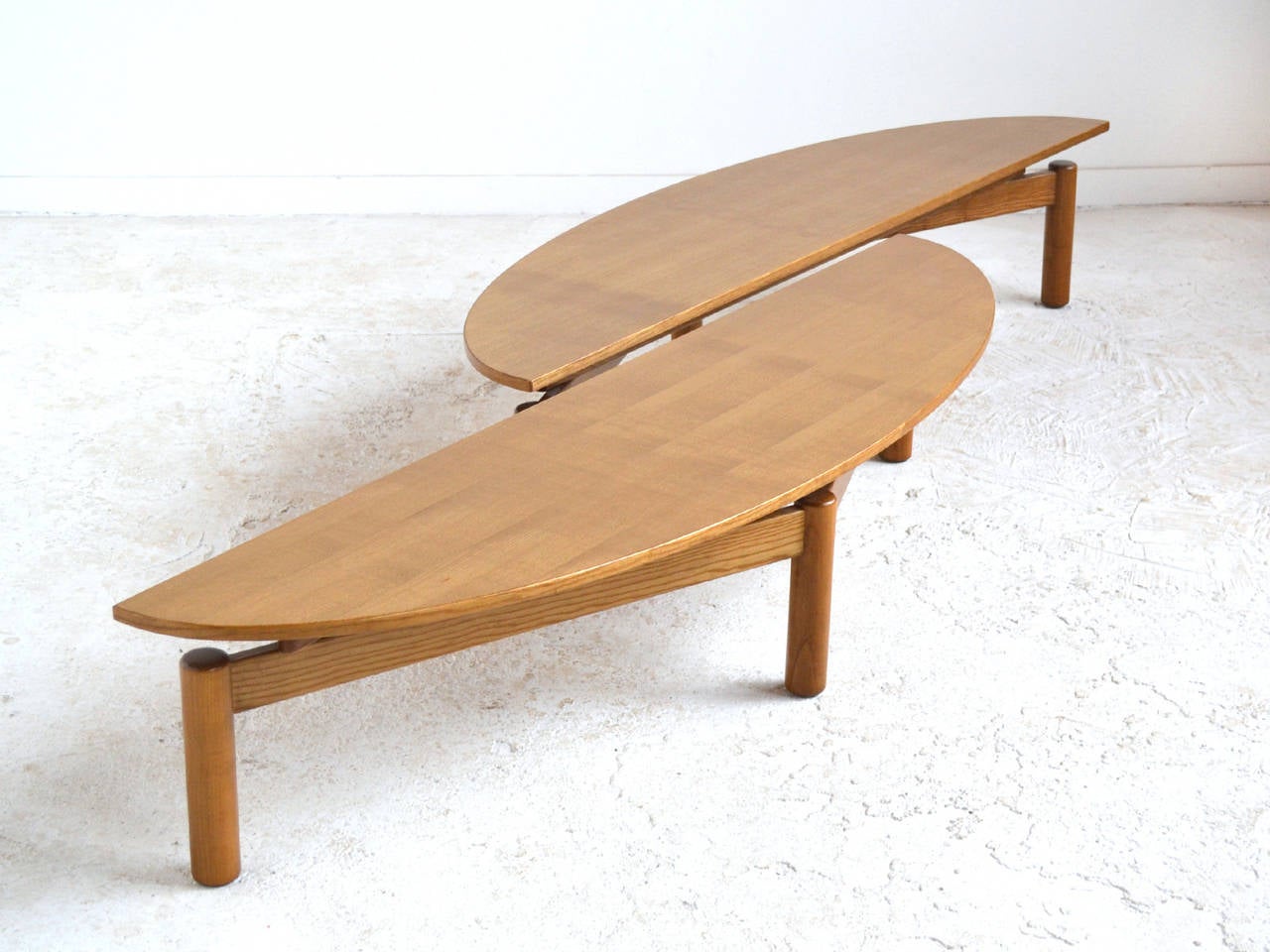 Vico Magistretti Sinbad Coffee Table by Cassina In Good Condition In Highland, IN
