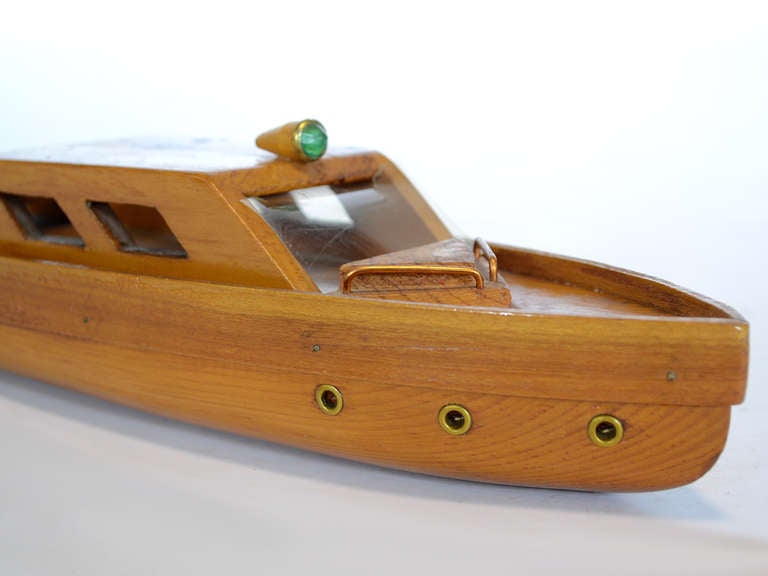 American Great wooden model boat from the 1950s