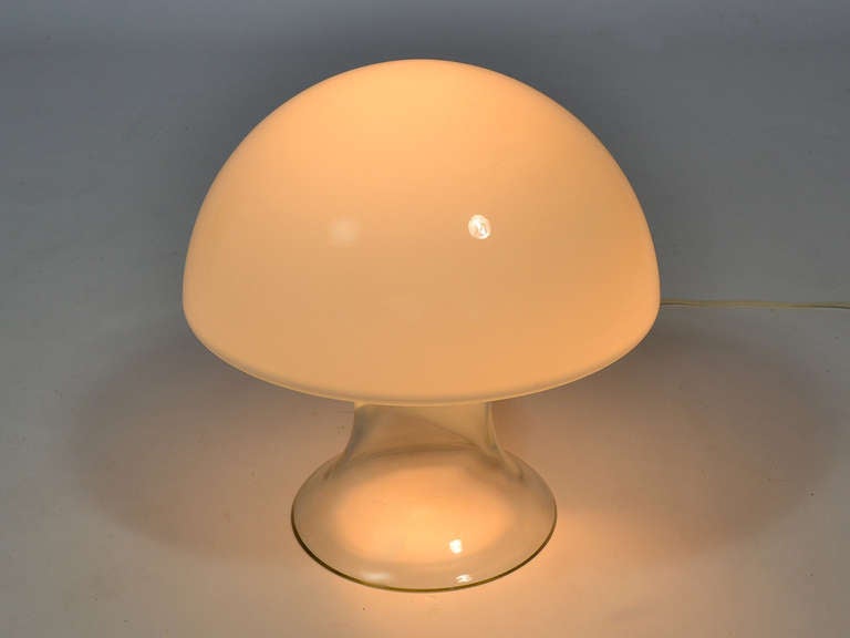 Mid-20th Century Mushroom Shaped Murano Glass Lamp by Gino Vistosi