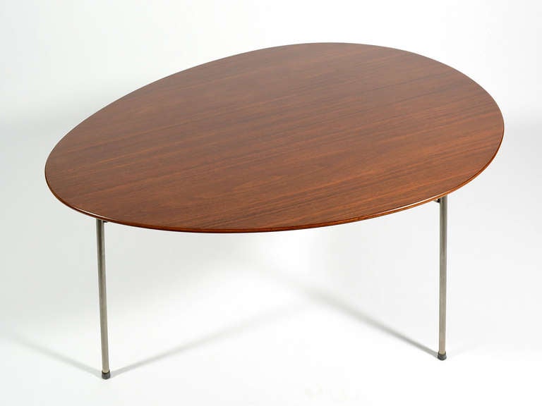 Arne Jacobsen Ant Table by Fritz Hansen 1