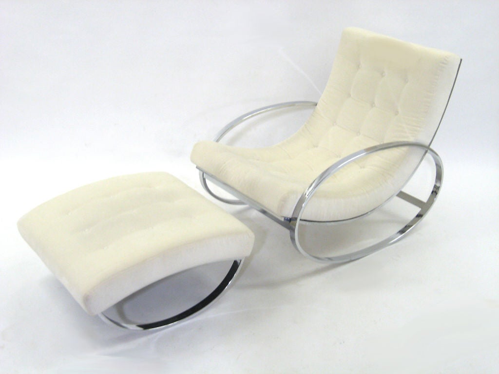 Late 20th Century Italian chrome rocking chair  in the manner of Milo Baughman