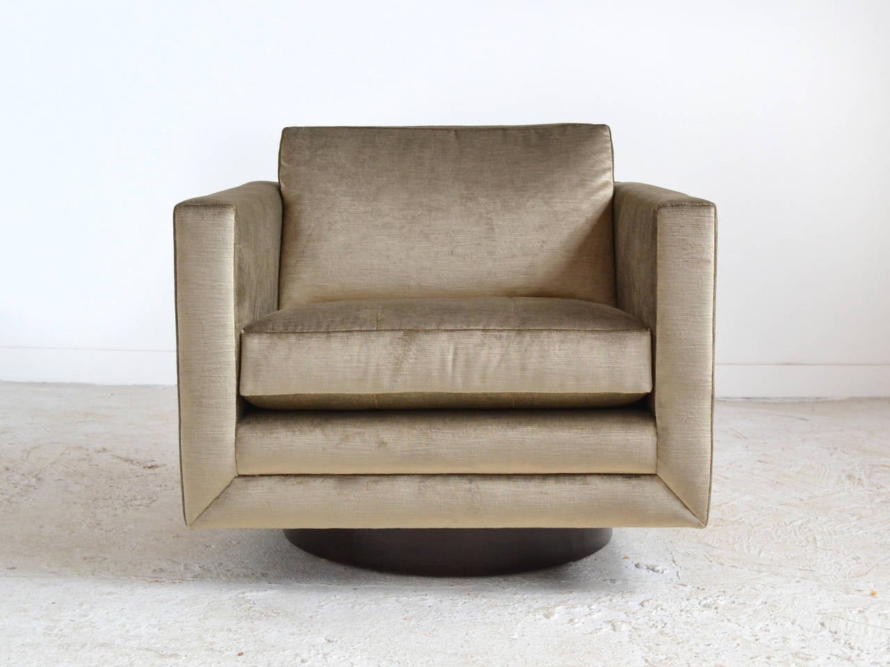 Mid-Century Modern Harvey Probber Swivel Lounge Chairs