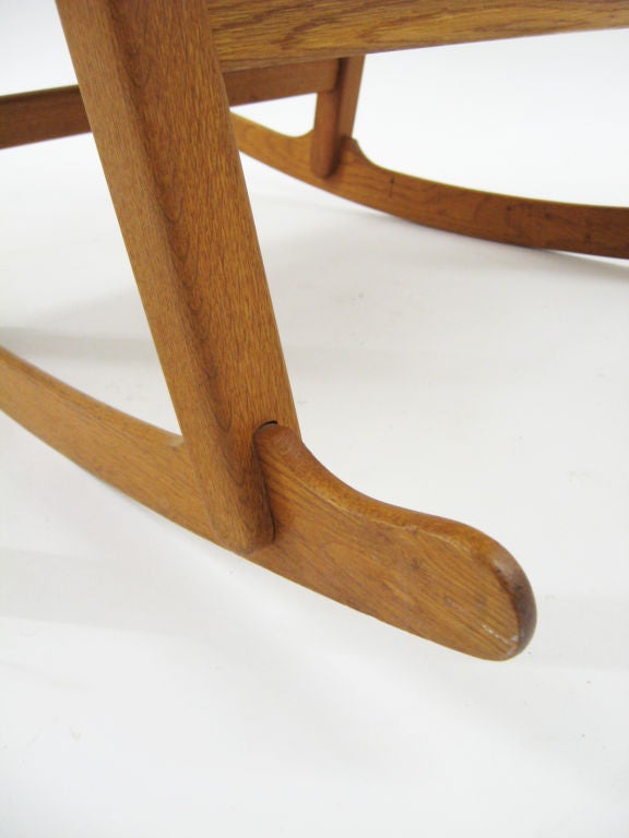 Hans Wegner ML33 rocking chair by Mikael Laursen 1