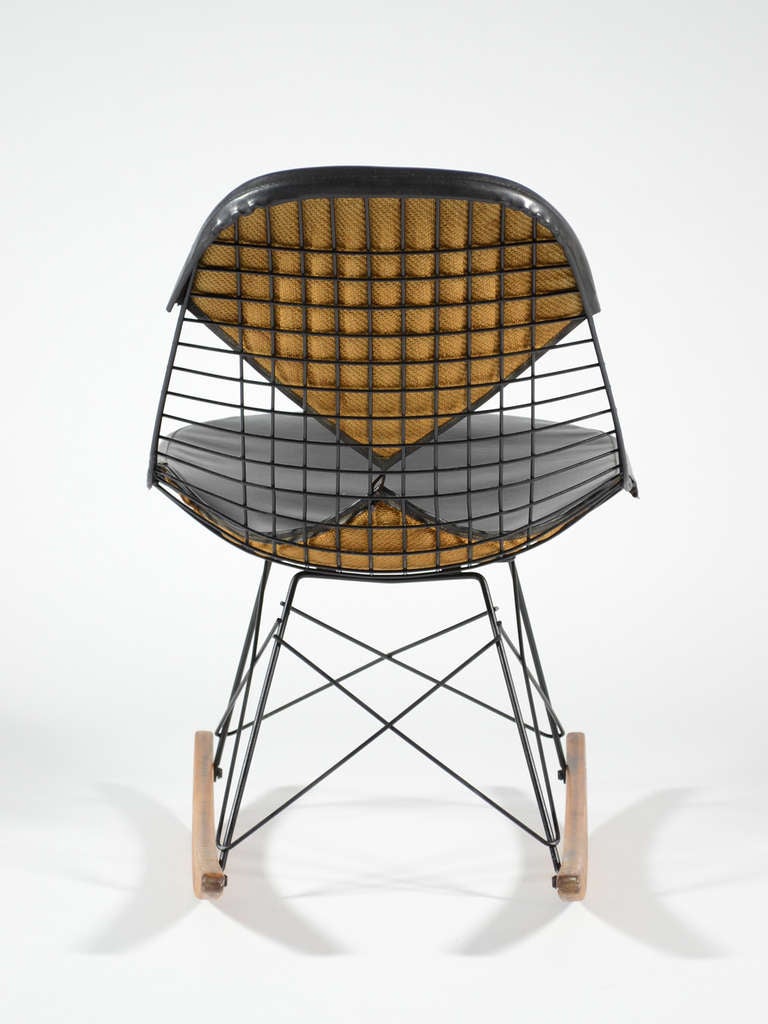 Rocker Eames RKR de 1ère génération par Herman Miller Bon état - En vente à Highland, IN