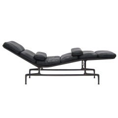 Vintage Eames “Billy Wilder” chaise lounge by Herman Miller