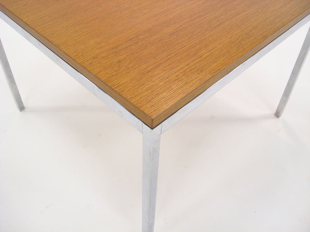 Florence Knoll coffee/end table with combed oak top For Sale at 1stdibs