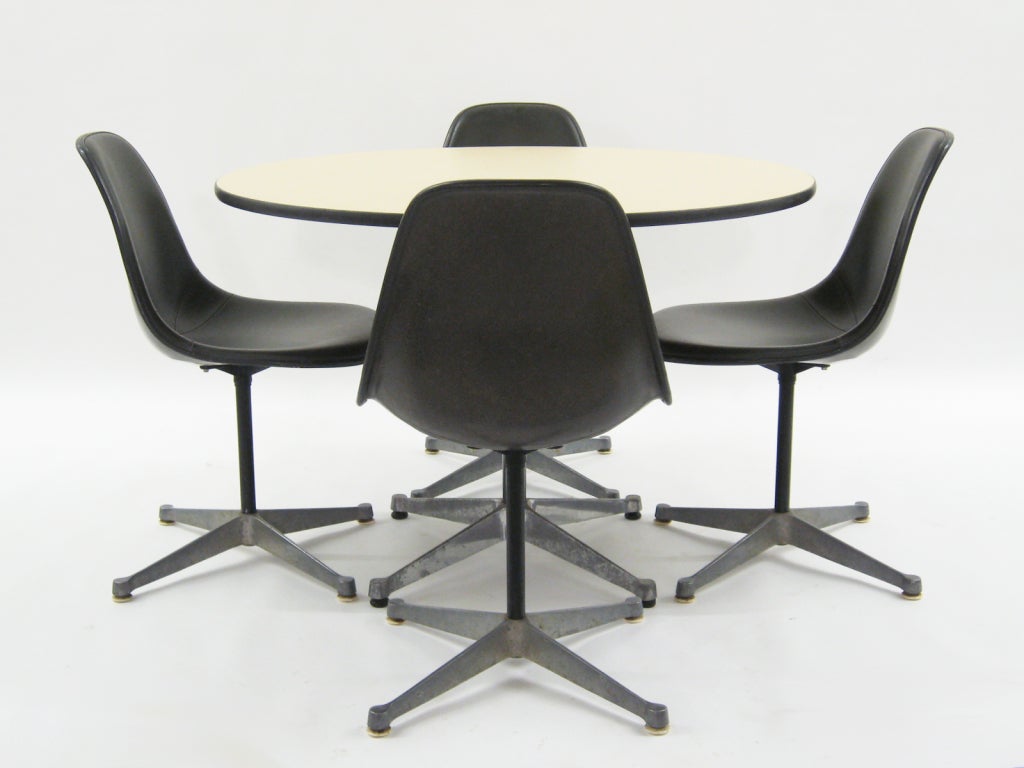 Mid-20th Century Set of Eames upholstered side chairs by Herman Miller For Sale