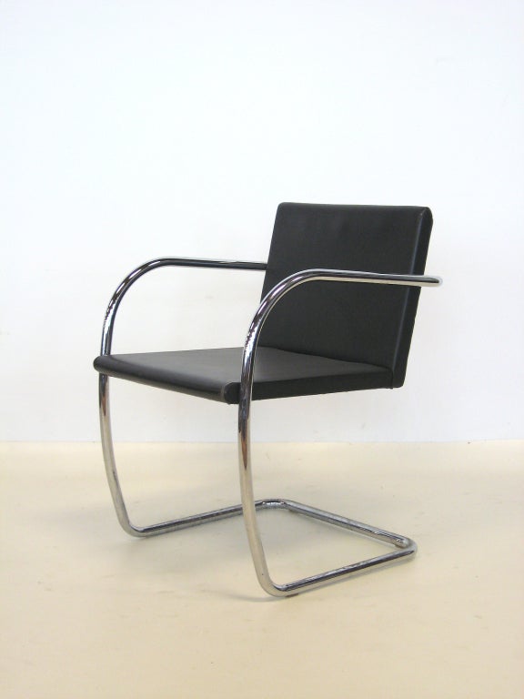 International Style Ludwig Mies van der Rohe tubular Brno chairs by Knoll