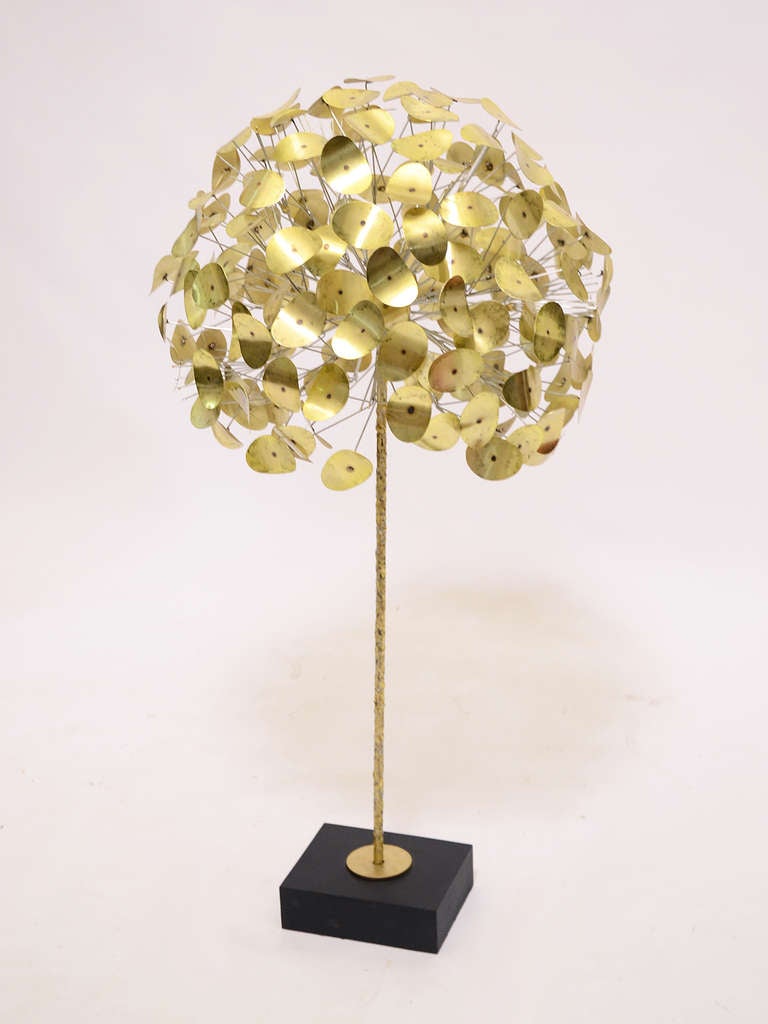 Oversize Dandelion Sculpture in Brass by Jere In Good Condition For Sale In Highland, IN