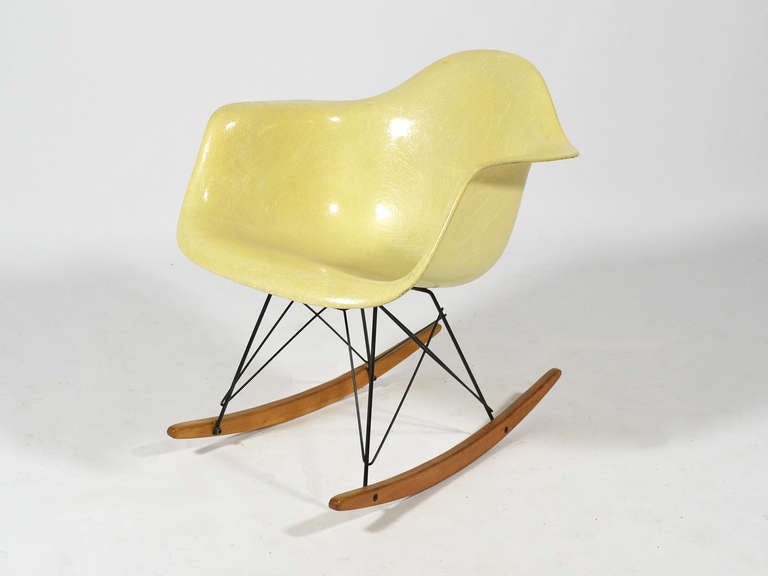 The first fiberglass Eames chairs were produced by Zenith Plastics and came in a limited palate of 5 colors including lemon yellow. The early Zenith shells are distinctive for their high fiber content and larger, more substantial rubber shock