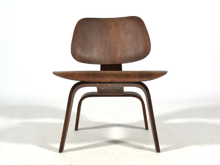 Mid-Century Modern Early Evans Production Walnut LCW by Charles and Ray Eames