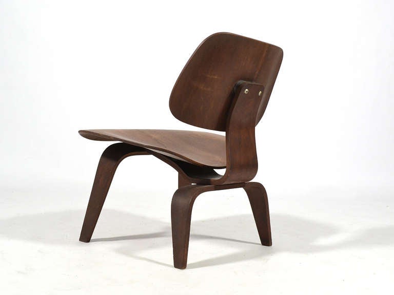 Mid-20th Century Early Evans Production Walnut LCW by Charles and Ray Eames