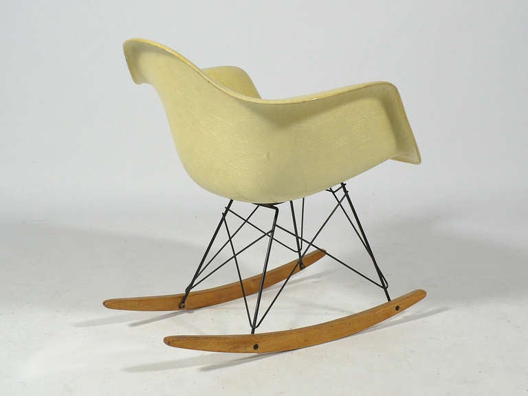 Mid-Century Modern Eames Zenith Rope-Edge RAR Rocker by Herman Miller