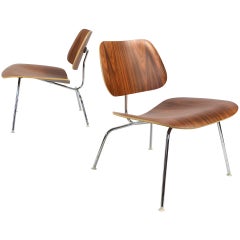 Paire assortie de chaises longues Eames LCM d'Herman Miller