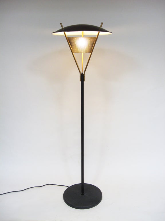 Mid-Century Modern Thomas Moser floor lamp by Lightolier For Sale