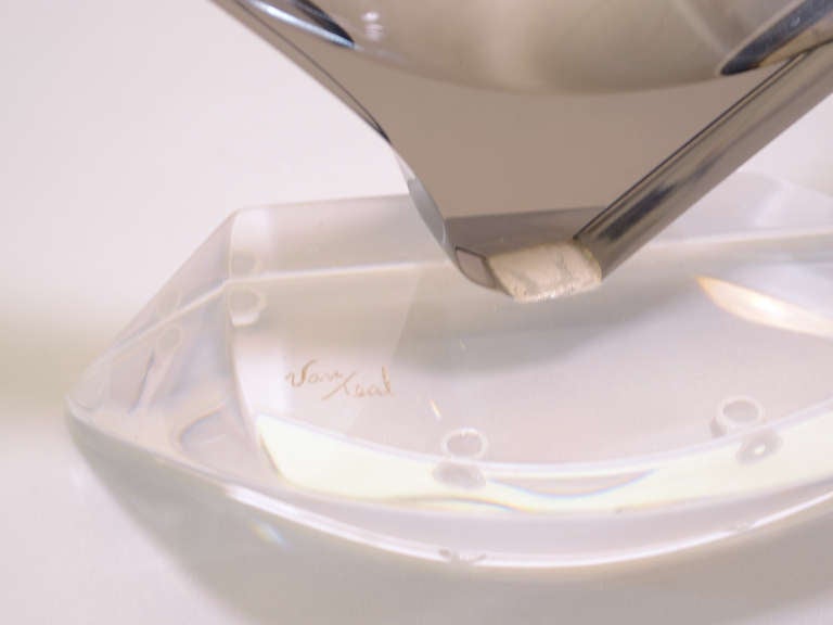 Lucite abstract sculpture by Hivo G. Van Teal In Good Condition In Highland, IN