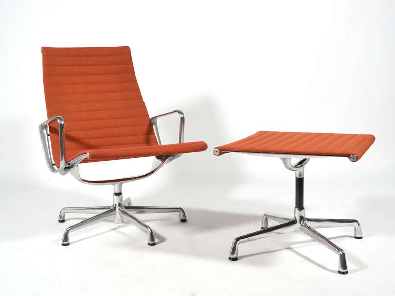 eames aluminum lounge chair