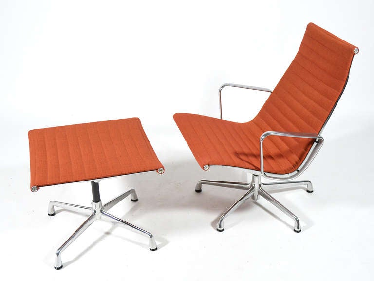 Mid-Century Modern Eames Aluminum Group Lounge Chair and Ottoman by Herman Miller