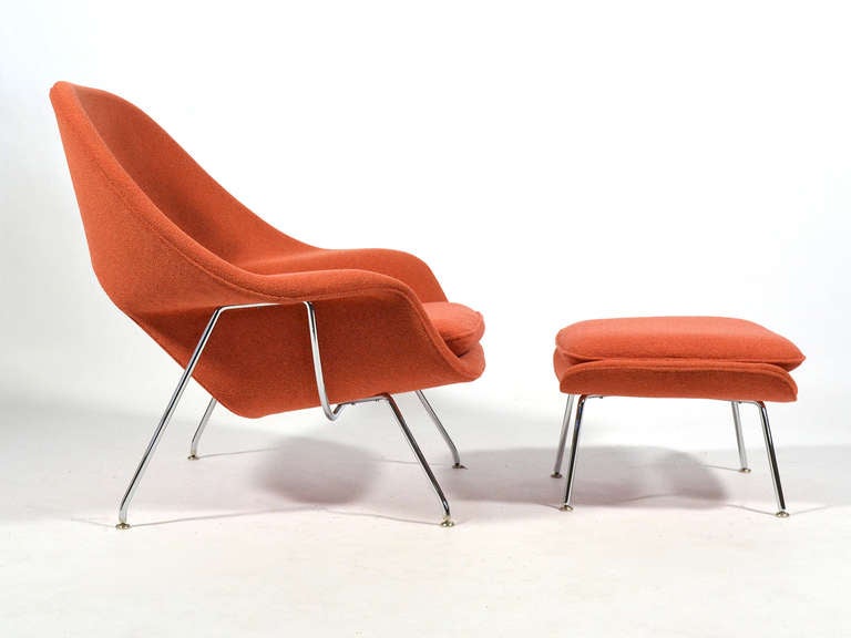 Eero Saarinen Womb Chair by Knoll In Excellent Condition In Highland, IN