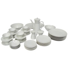 Rosenthal Form 2000 dinnerware set by Raymond Loewy