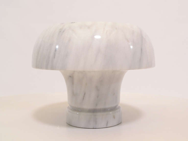 Marble table lamp by Angelo Mangiarotti 2