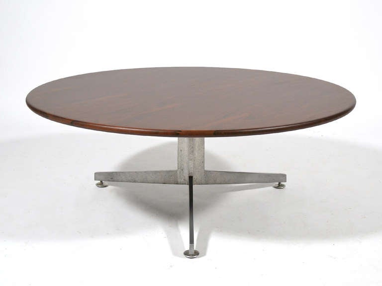 Ward Bennett Rosewood and Aluminum Coffee Table by Lehigh In Good Condition For Sale In Highland, IN