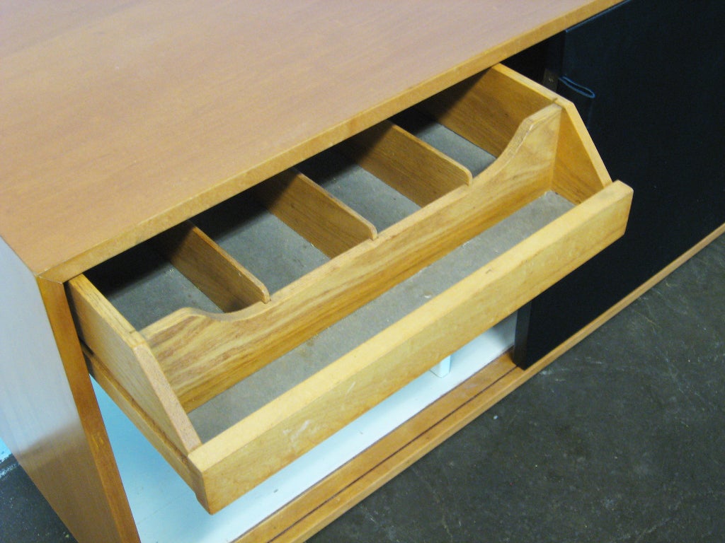 Florence Knoll credenza with leather doors 1