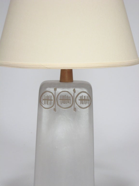 Lampe de bureau avec décoration en sgraffite de Gordon et Jane Martz en vente 3