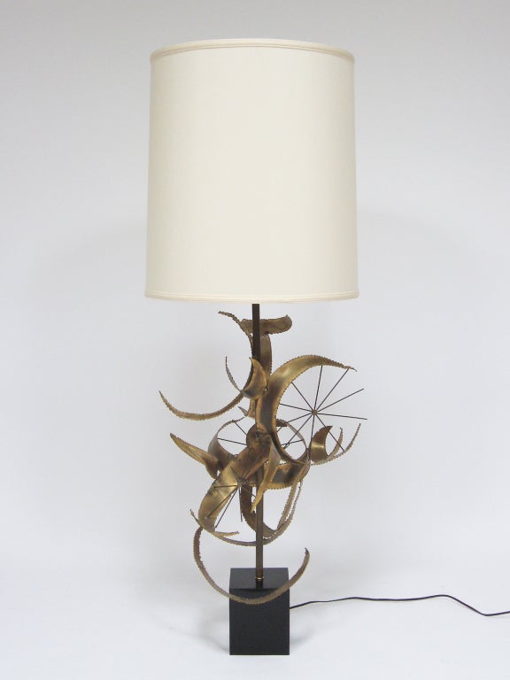 Lampe de table sculpturale par Laurel en vente 3