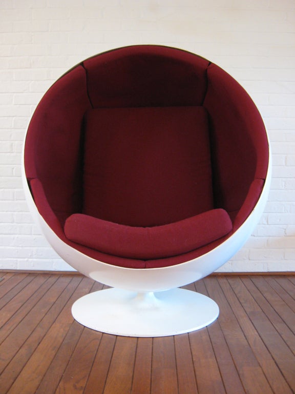 Finnish Ball chair by Eero Aarnio