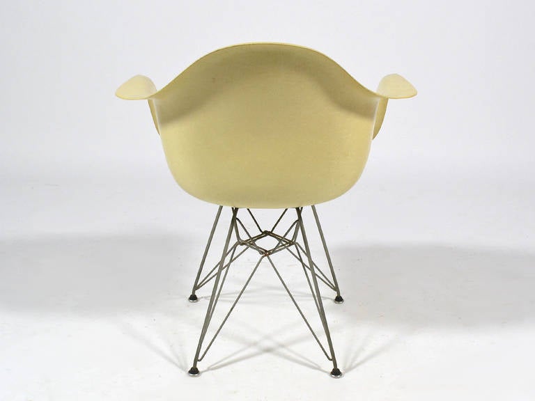 Fibre de verre Fauteuil DAR de Charles et Ray Eames par Zenith pour Herman Miller en vente