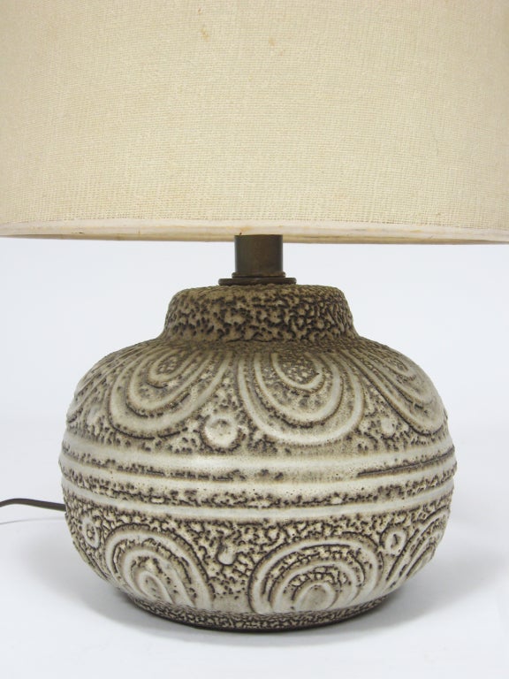 Design Technics Table Lamp with Textured Base In Good Condition For Sale In Highland, IN