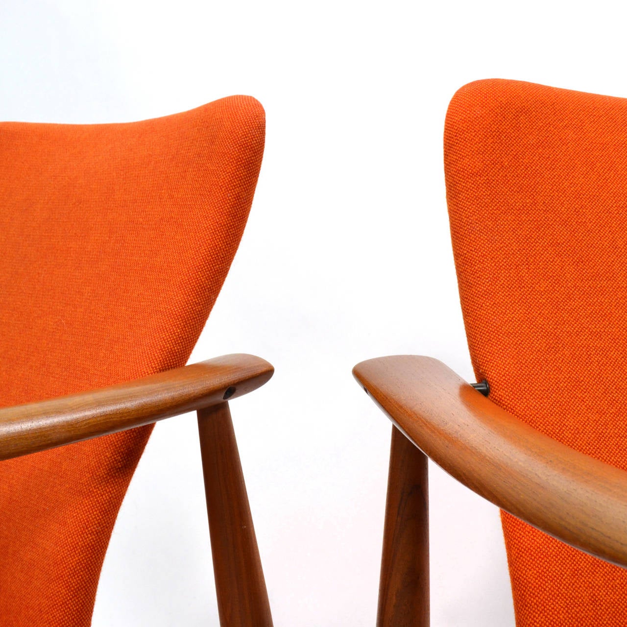 Finn Juhl Pair of Model 138 Easy Chairs by France & Søn In Excellent Condition In Highland, IN