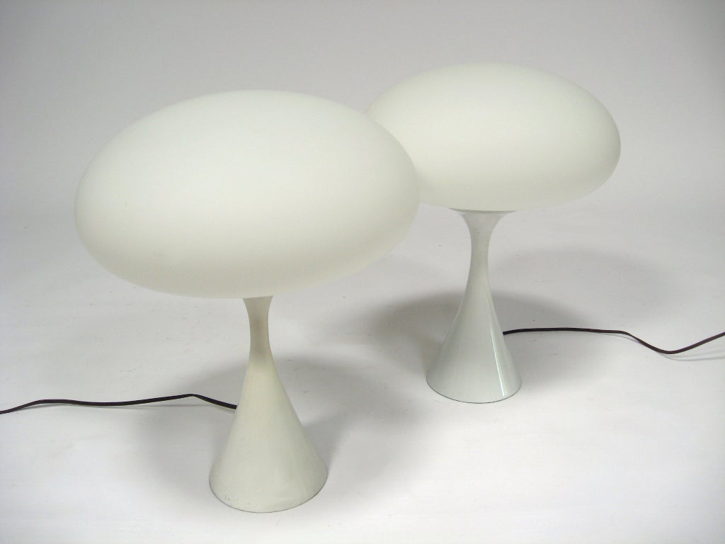 Pair of Laurel Pedestal Table Lamps at 1stdibs