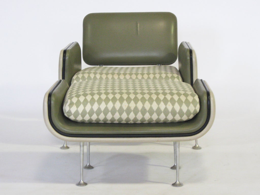Alexander Girard lounge chairs and ottoman by Herman Miller 1
