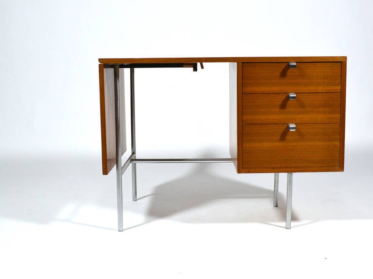 George Nelson Model 4754 Drop-Leaf Desk by Herman Miller In Good Condition In Highland, IN