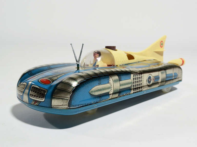 Tin Space Car by Holdauto In Excellent Condition In Highland, IN