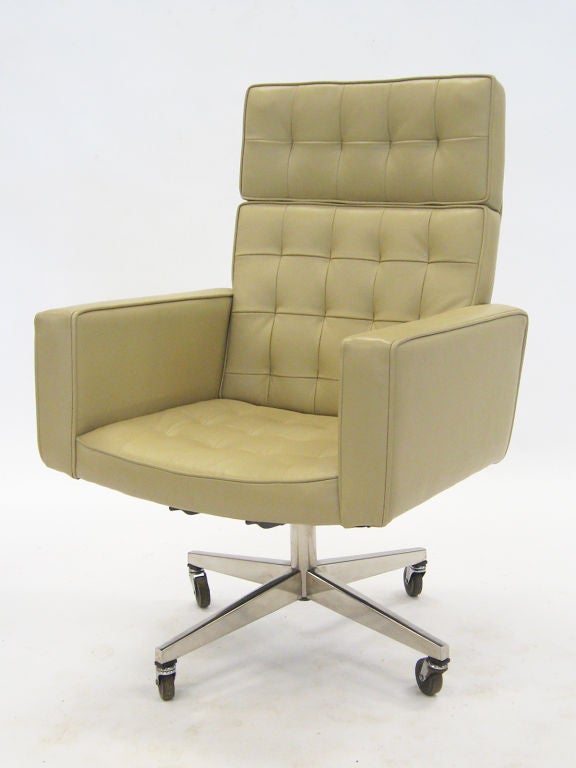 Steel Vincent Cafiero executive task chair by Knoll