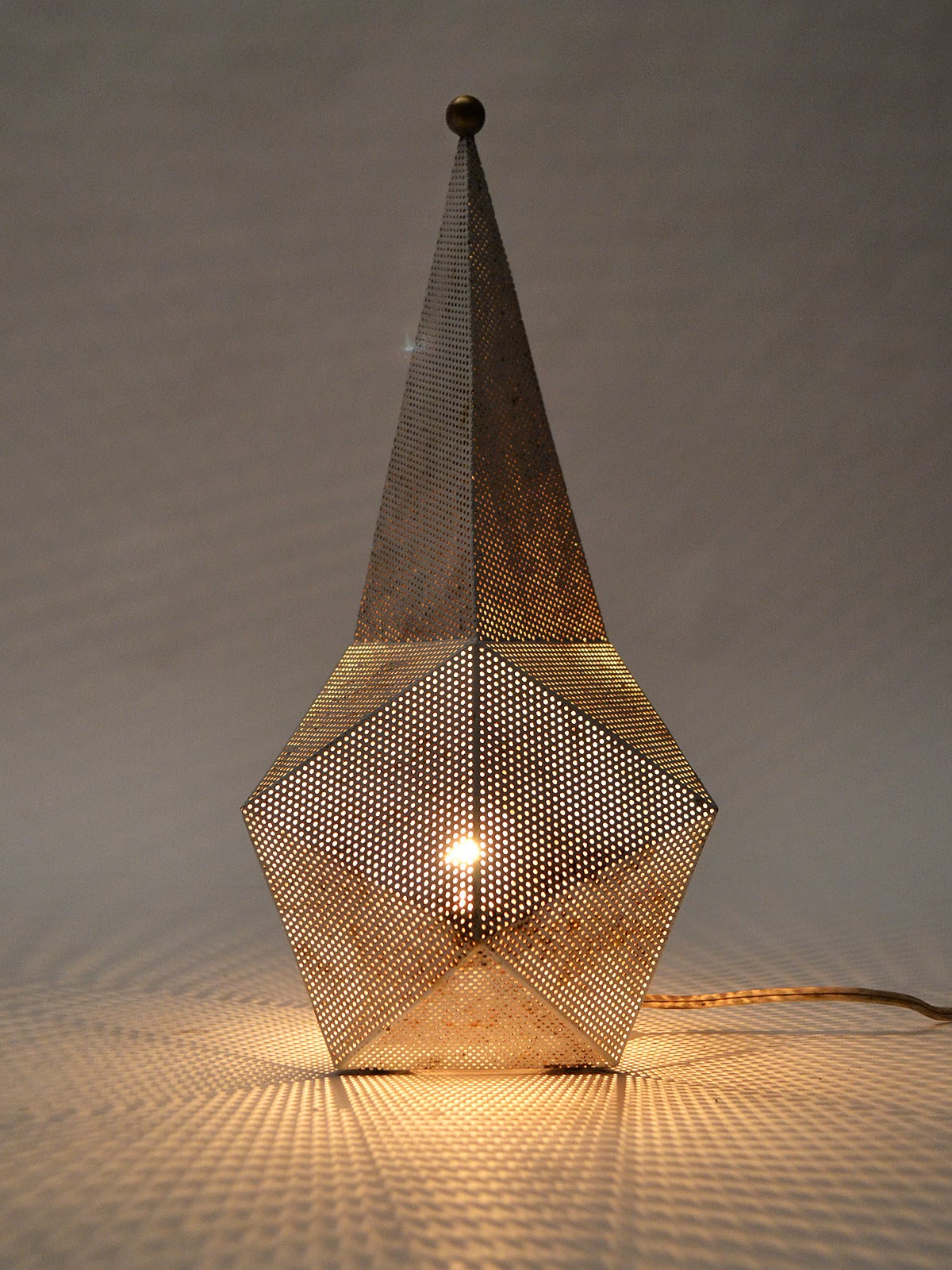 Baghdad Table Lamp by Mathieu Matégot 3