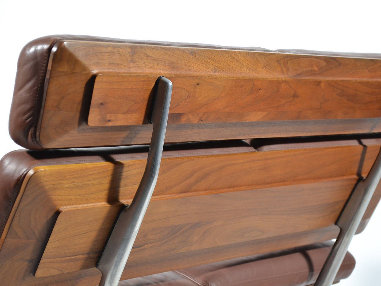 Eames Sofa aus Teakholz und Leder von Herman Miller 1
