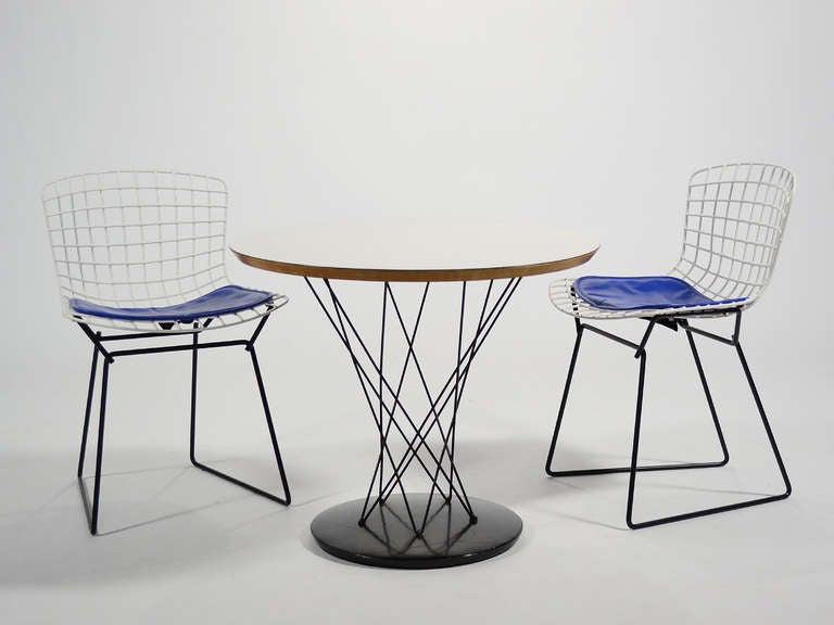 Mid-20th Century Pair of Bertoia child's chairs by Knoll